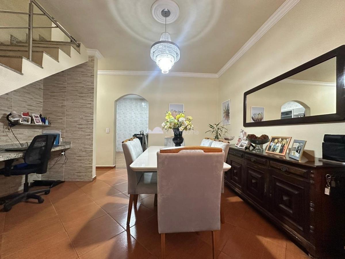 Casa, Itapoã, 4 Quartos, 2 Vagas, 1 Suíte