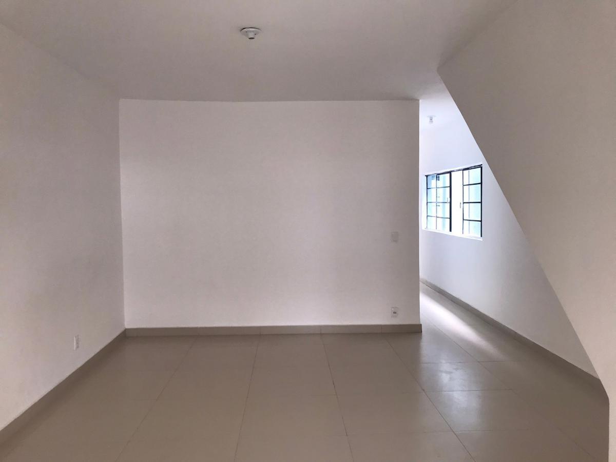 Casa Comercial, Santa Cruz, 2 Quartos, 0 Vaga, 1 Suíte