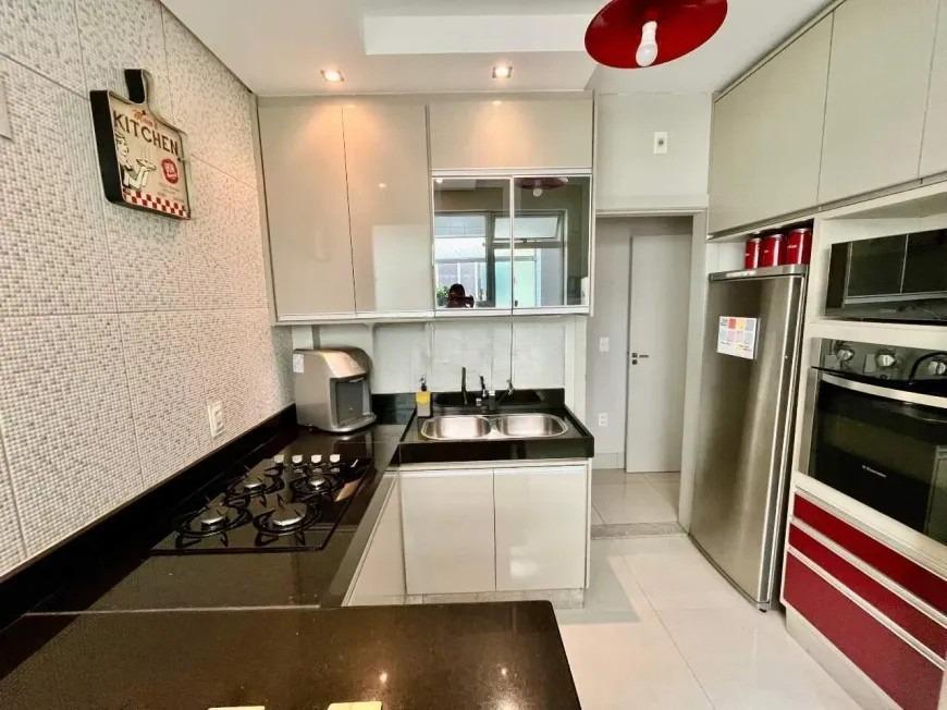 Apartamento, Estoril, 3 Quartos, 1 Vaga, 1 Suíte
