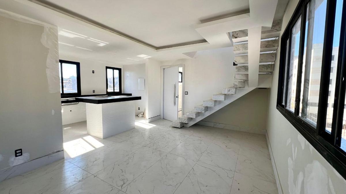 Cobertura, Santa Efigênia, 3 Quartos, 2 Vagas, 1 Suíte