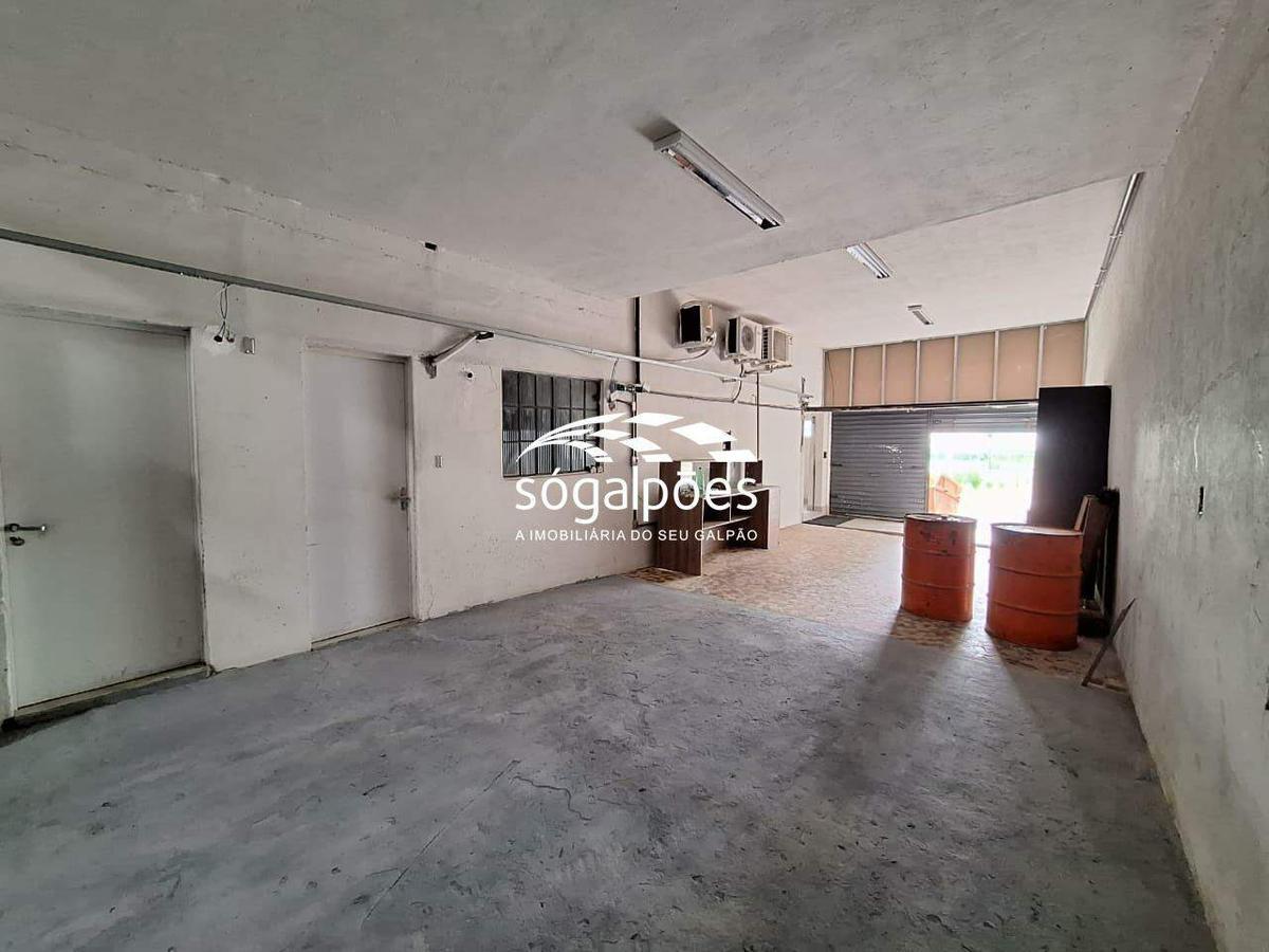 Galpão, Carlos Prates