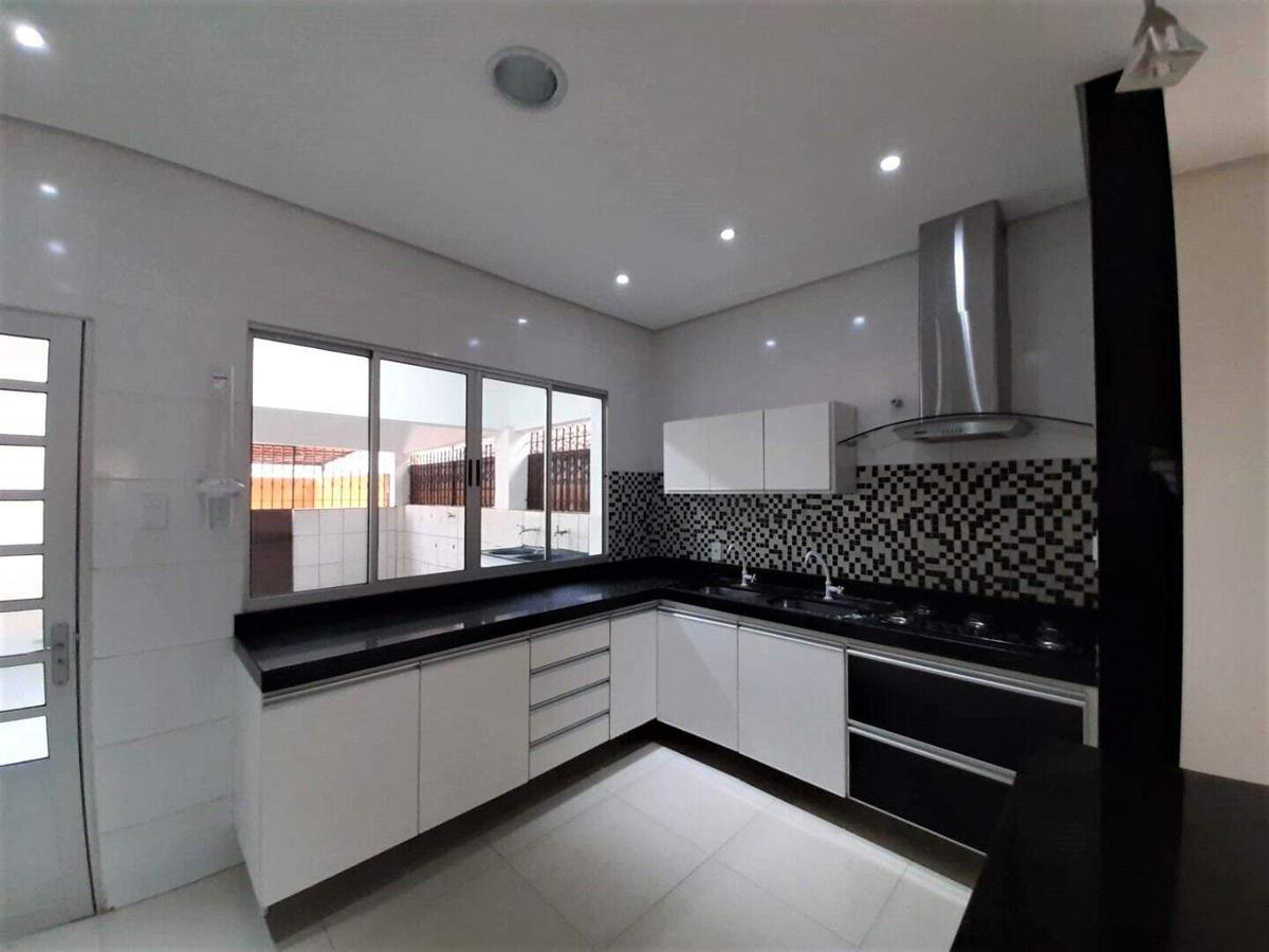 Casa, Frimisa, 3 Quartos, 3 Vagas, 1 Suíte