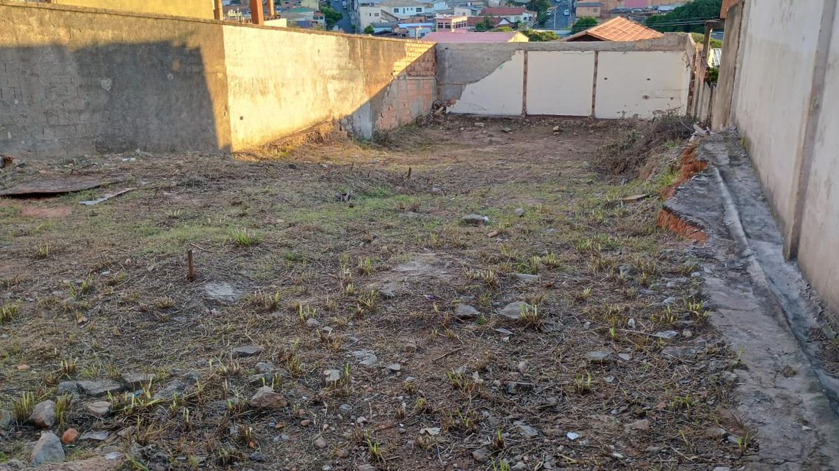 Lote, Santa Cruz, 0 Quarto, 0 Vaga