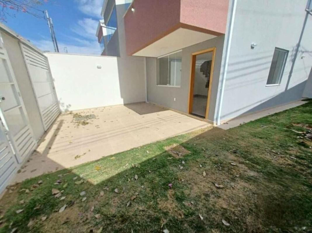 Casa, Itapoã, 3 Quartos, 2 Vagas, 1 Suíte