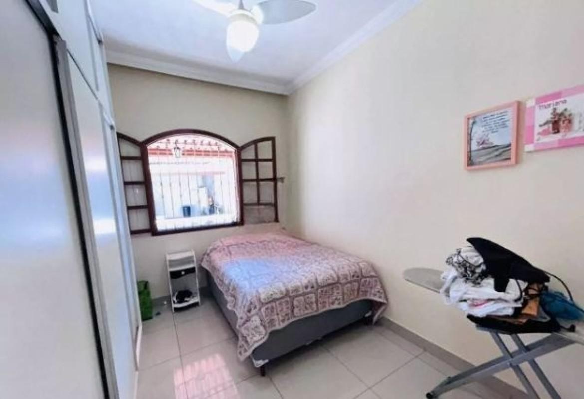 Casa, Céu Azul, 3 Quartos, 5 Vagas, 1 Suíte