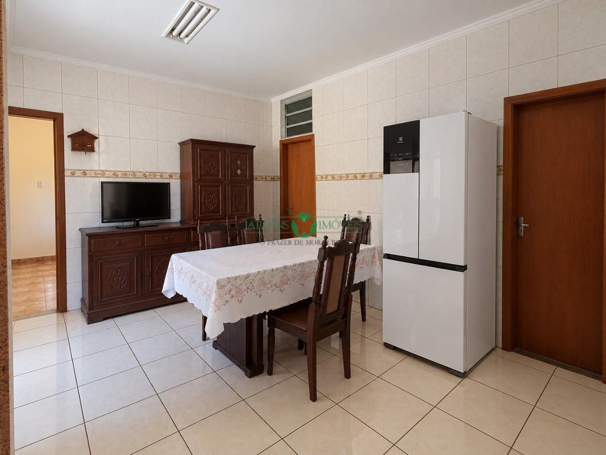Casa, Cachoeirinha, 3 Quartos, 2 Vagas, 1 Suíte