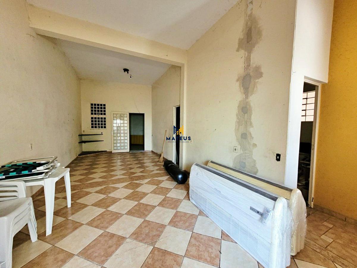 Casa, São Francisco, 4 Quartos, 7 Vagas