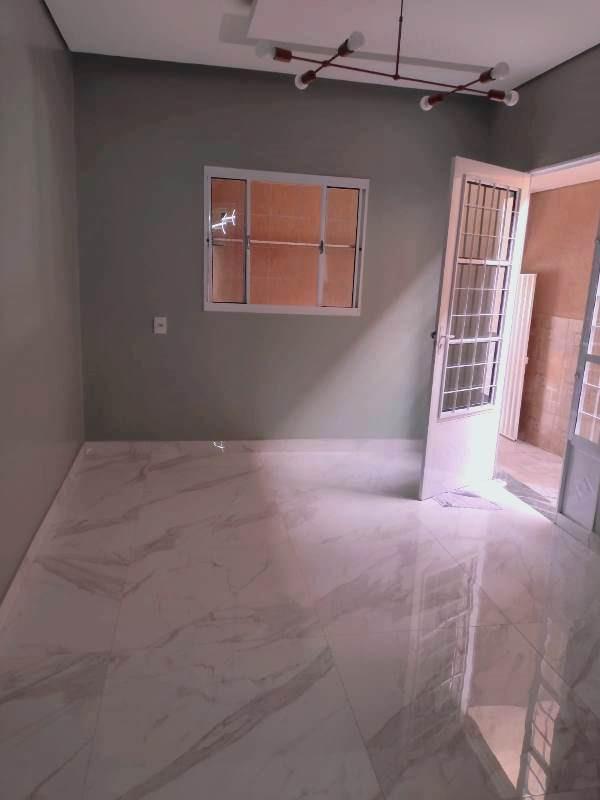 Casa, Capelinha, 1 Quarto, 2 Vagas, 1 Suíte