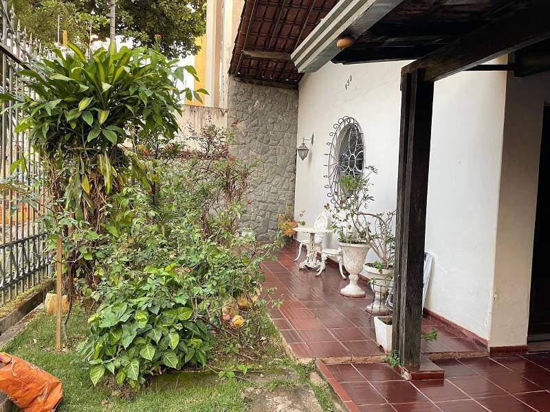 Casa, Cidade Nova, 4 Quartos, 2 Vagas, 1 Suíte