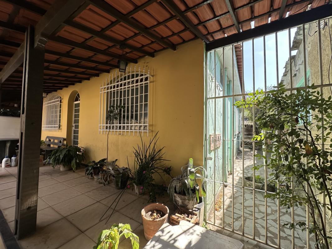 Casa, Caiçaras, 3 Quartos, 3 Vagas, 1 Suíte