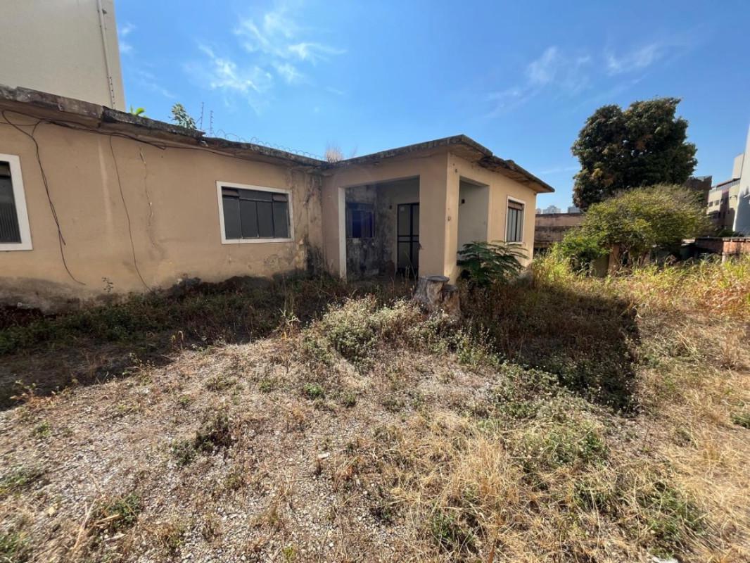 Lote, Padre Eustáquio, 0 Quarto, 0 Vaga