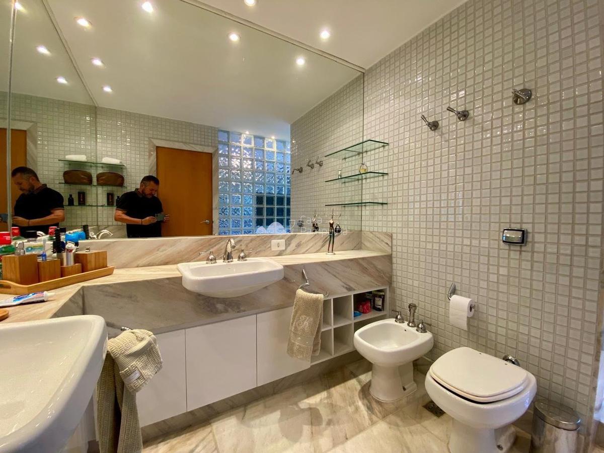 Casa, Bandeirantes (pampulha), 8 Quartos, 11 Vagas, 6 Suítes