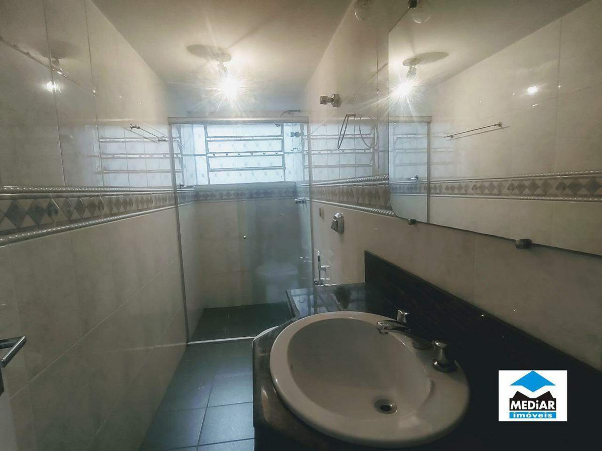 Casa, Colégio Batista, 6 Quartos, 4 Vagas, 2 Suítes