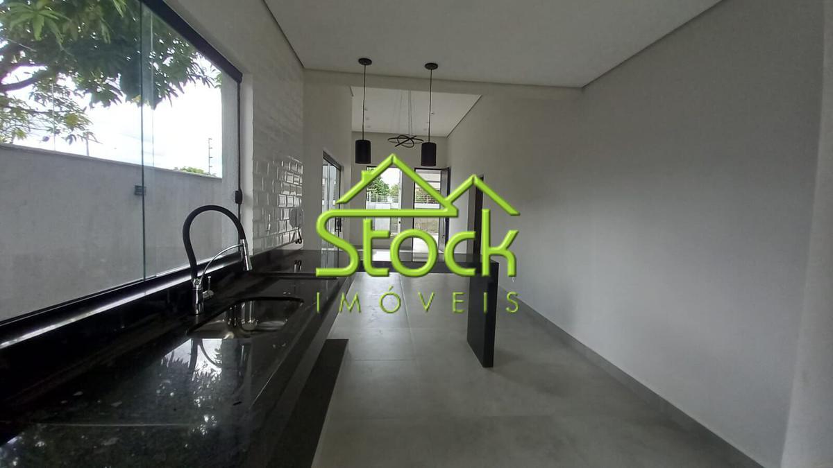 Casa, Novo Santos Dumont, 3 Quartos, 3 Vagas, 1 Suíte