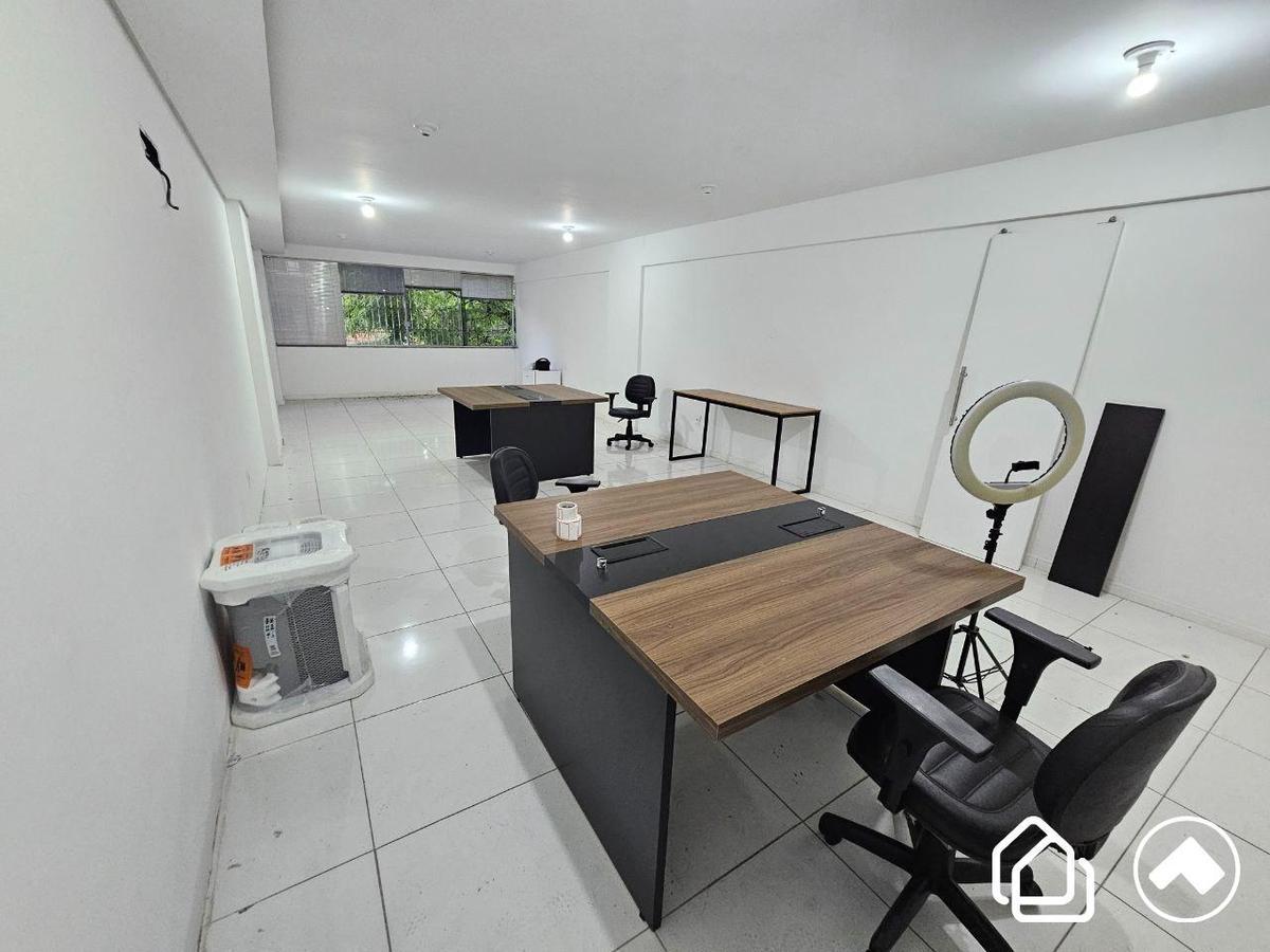 Sala, Barro Preto