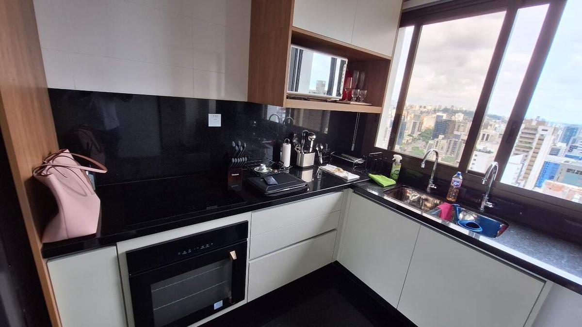 Apartamento, Savassi, 2 Quartos, 4 Vagas, 1 Suíte