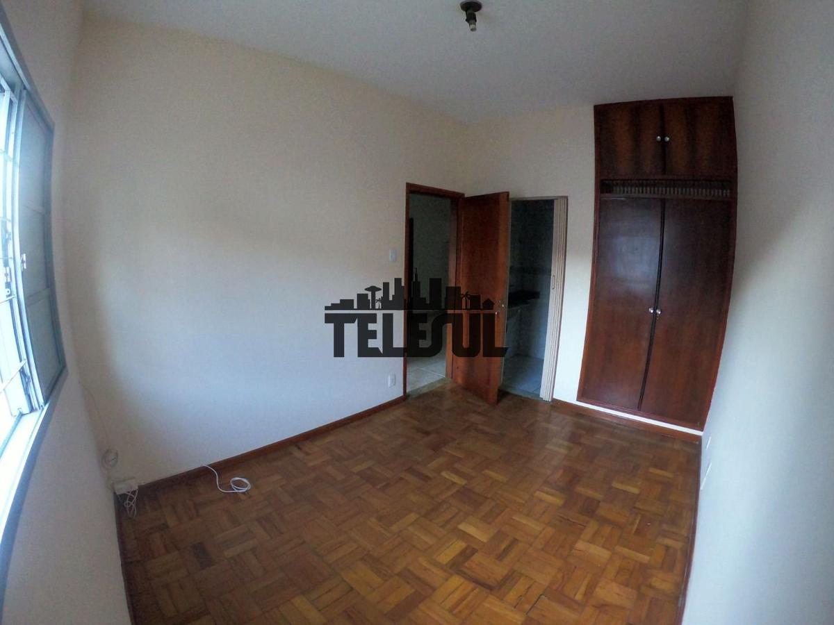 Casa, Centro, 3 Quartos, 0 Vaga, 1 Suíte