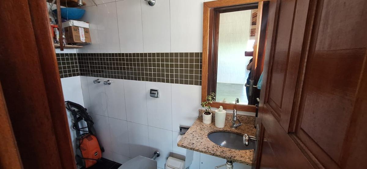 Casa, Centro, 3 Quartos, 2 Vagas, 1 Suíte