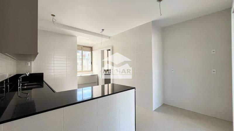 Apartamento, Cruzeiro, 4 Quartos, 3 Vagas, 2 Suítes