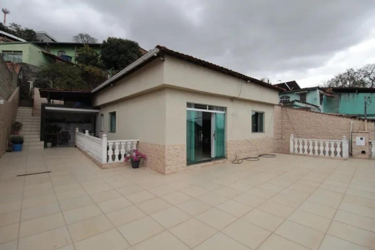 Casa, Manacás, 3 Quartos, 2 Vagas