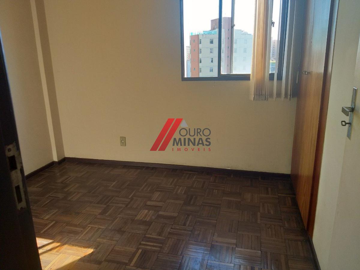 Apartamento, Floresta, 2 Quartos, 1 Vaga