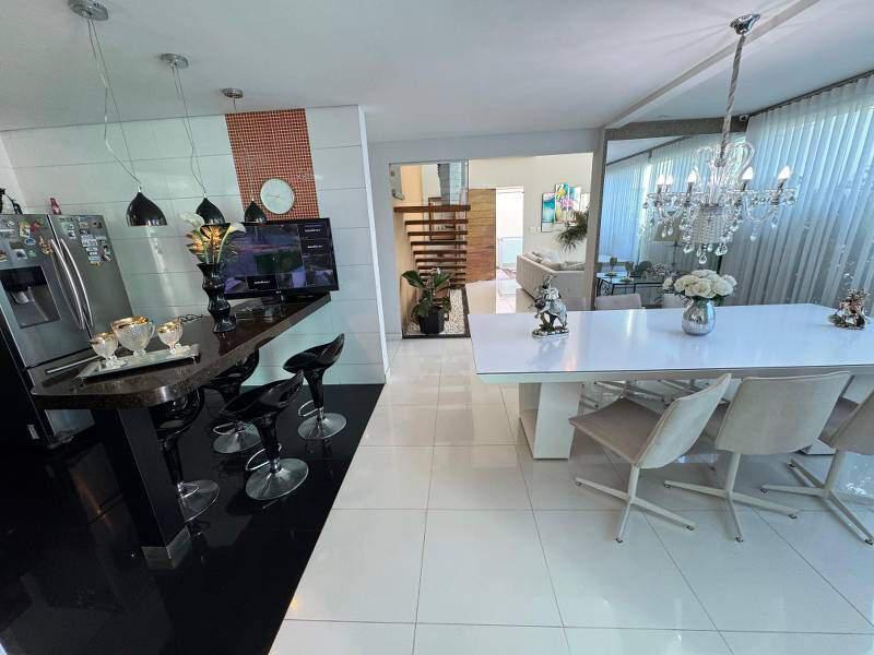 Casa, Bandeirantes (pampulha), 4 Quartos, 6 Vagas, 3 Suítes
