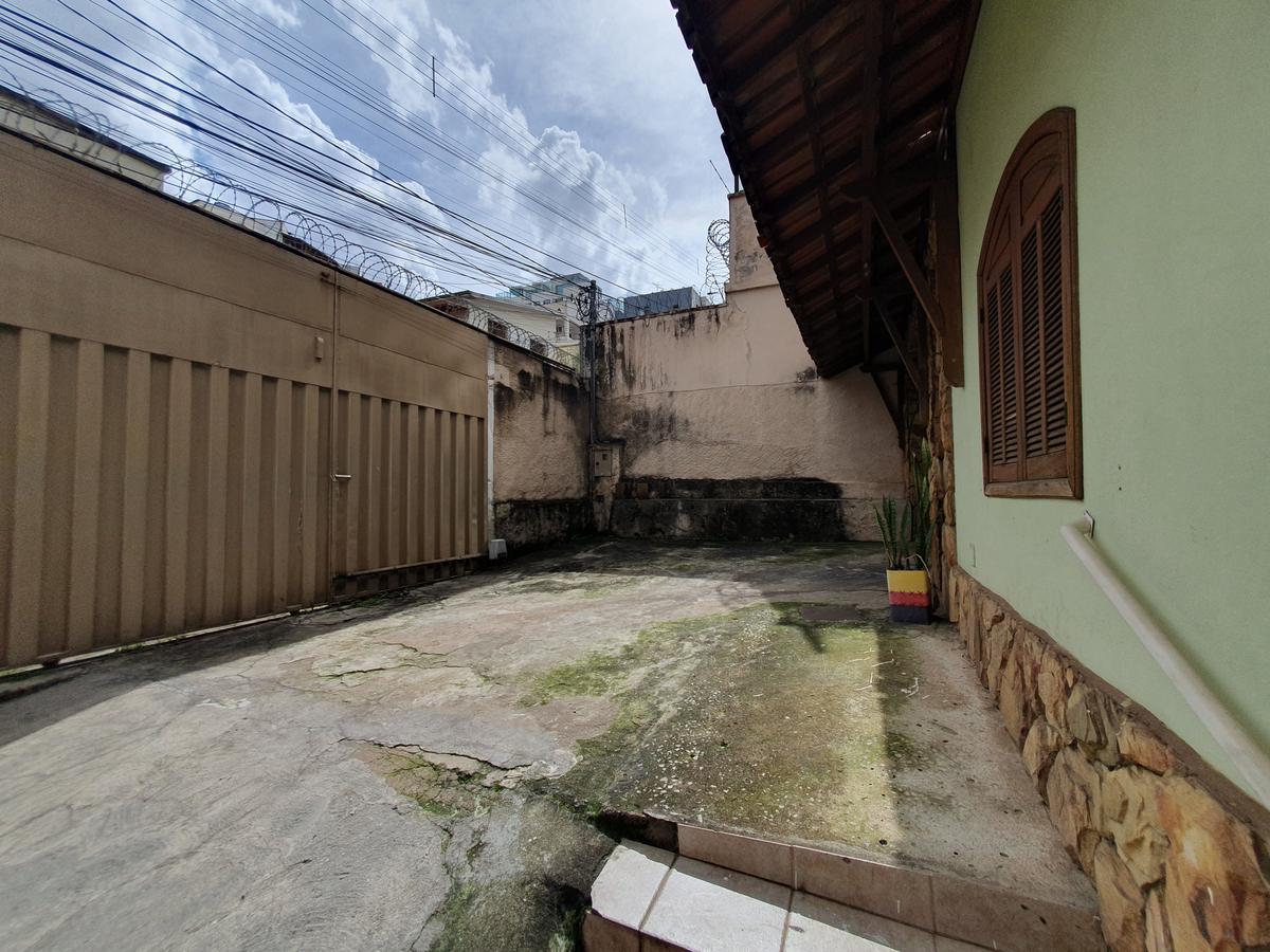 Casa, Nova Suíssa, 4 Quartos, 5 Vagas, 1 Suíte