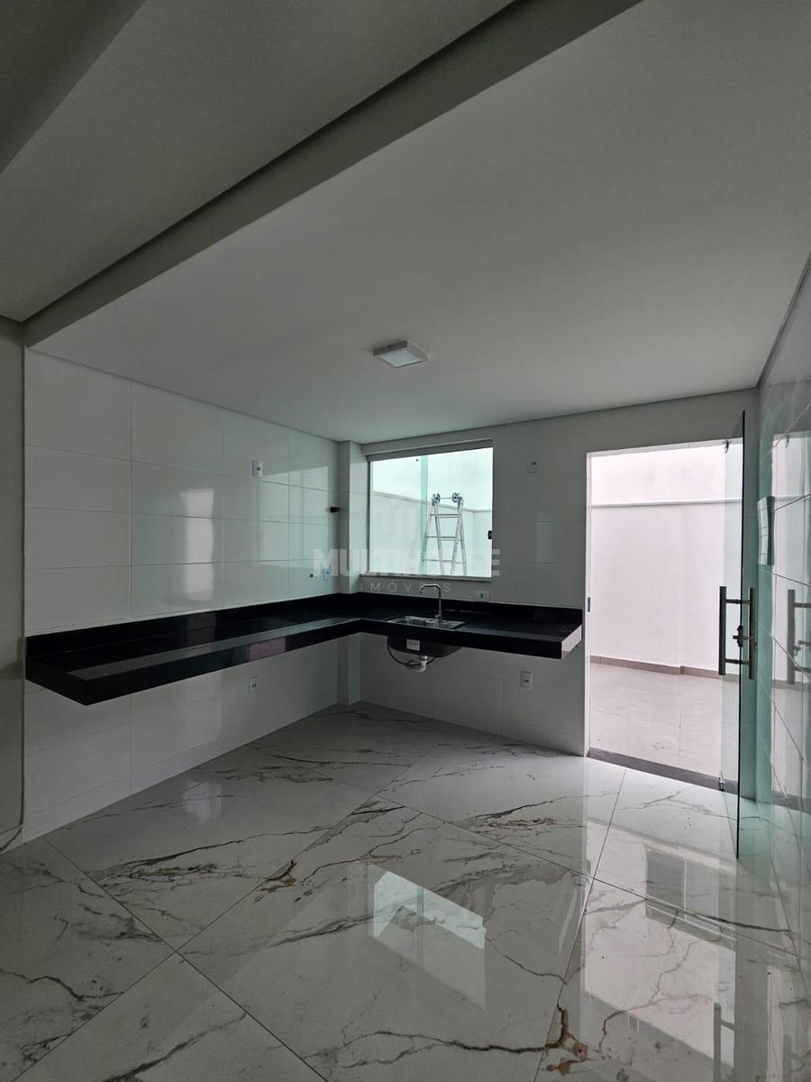 Apartamento, Santa Mônica, 2 Quartos, 0 Vaga, 2 Suítes