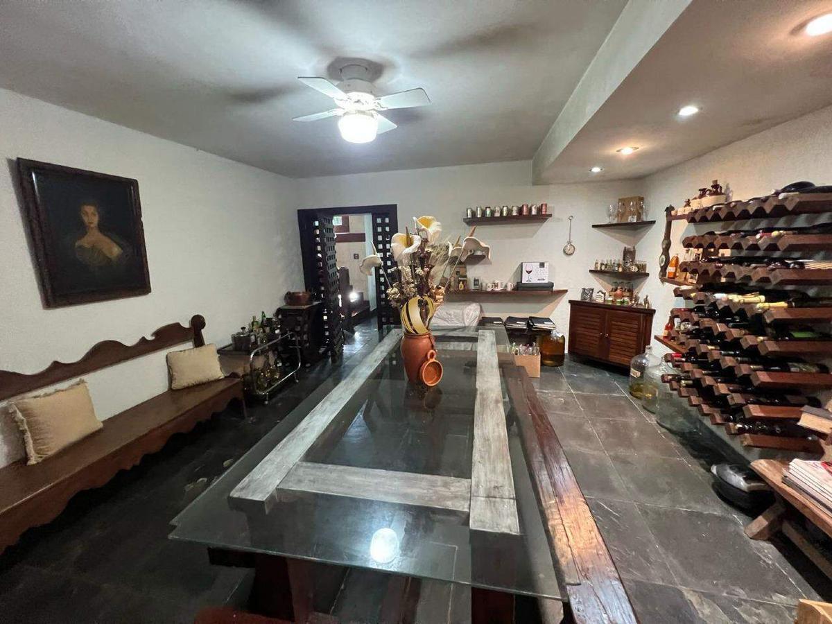 Casa, Jardim Cambuí, 6 Quartos, 8 Vagas, 4 Suítes