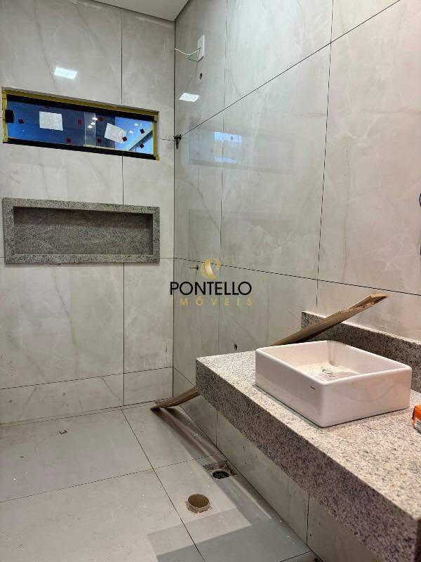 Casa, São Cristóvão, 2 Quartos, 2 Vagas, 1 Suíte