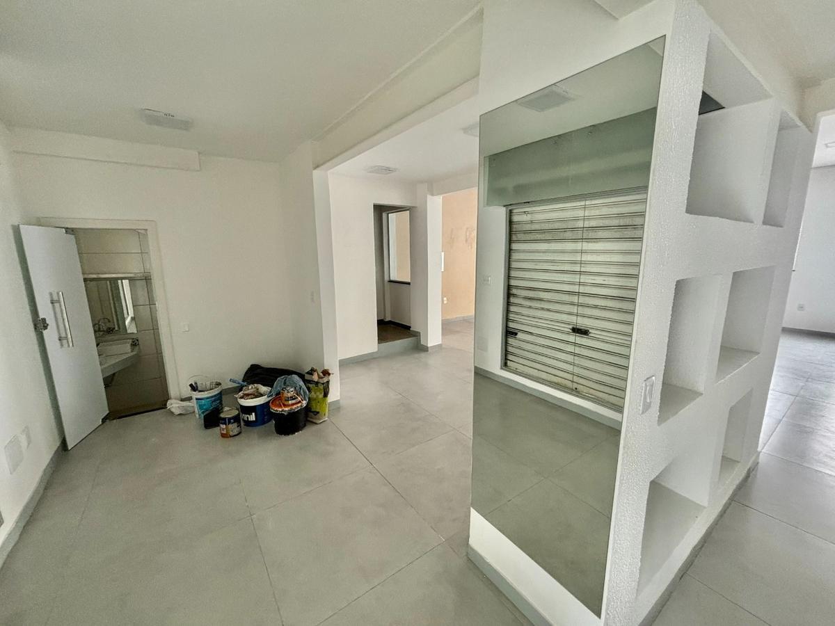 Andar, São José, 0 Quarto, 0 Vaga