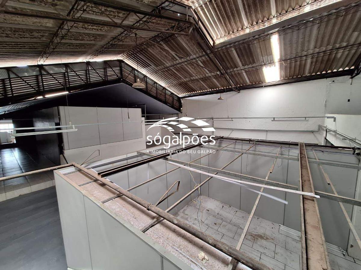 Galpão, Carlos Prates