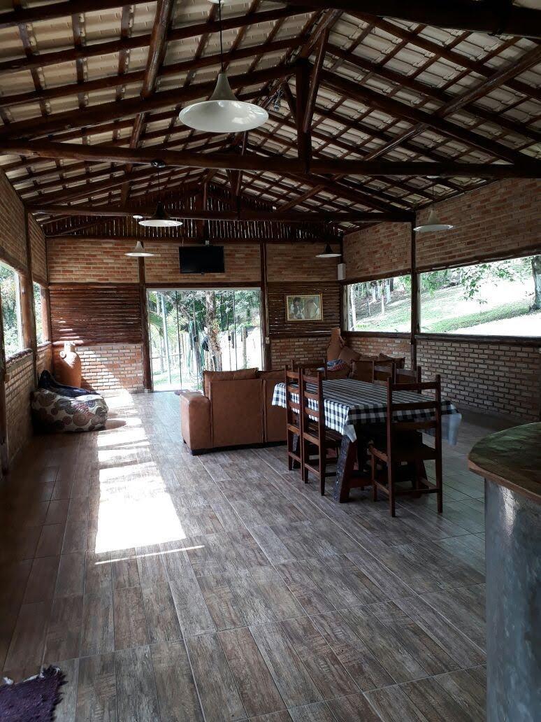 Fazenda, Bandeirinhas, 5 Quartos, 10 Vagas, 1 Suíte