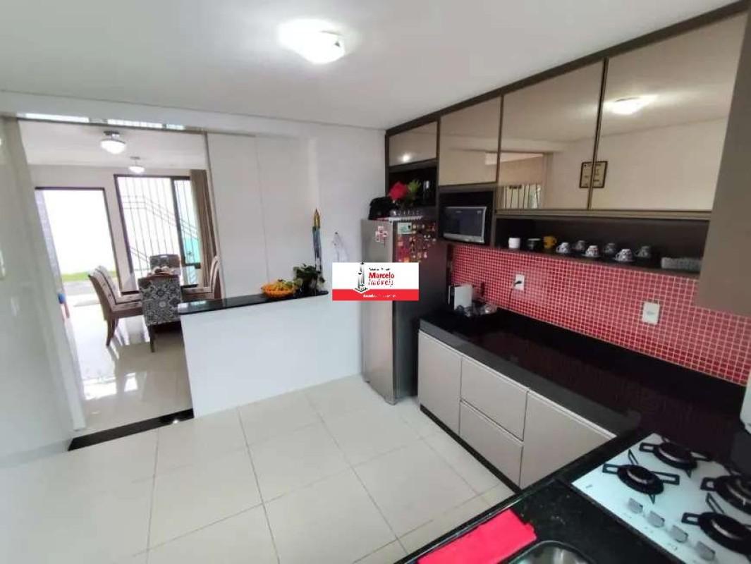 Casa, Trevo, 3 Quartos, 2 Vagas, 1 Suíte