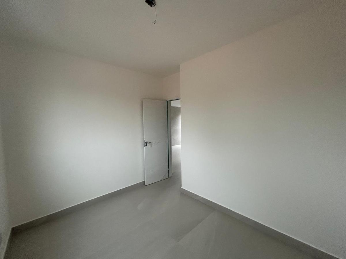 Apartamento, Três Barras, 2 Quartos, 1 Vaga