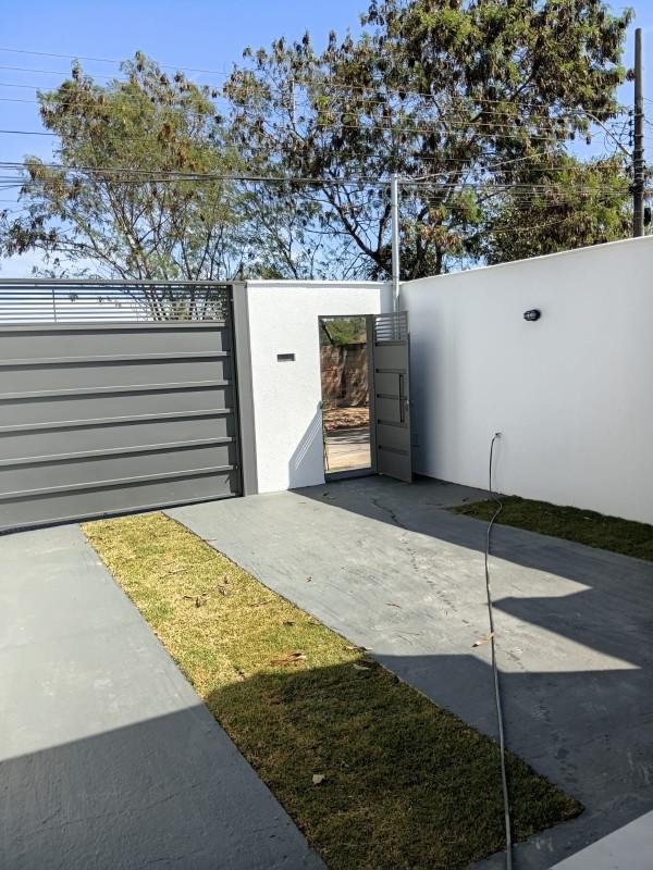 Casa, Jardim Casa Branca, 3 Quartos, 2 Vagas, 1 Suíte