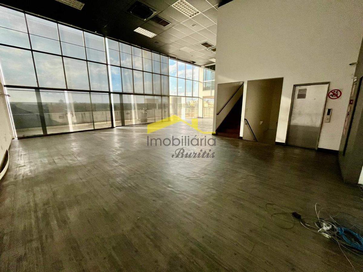 Loja, Buritis, 13 Vagas