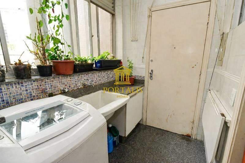 Apartamento, Funcionários, 4 Quartos, 3 Vagas, 1 Suíte