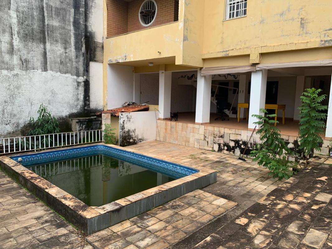Casa, Santa Lúcia, 7 Quartos, 9 Vagas, 3 Suítes