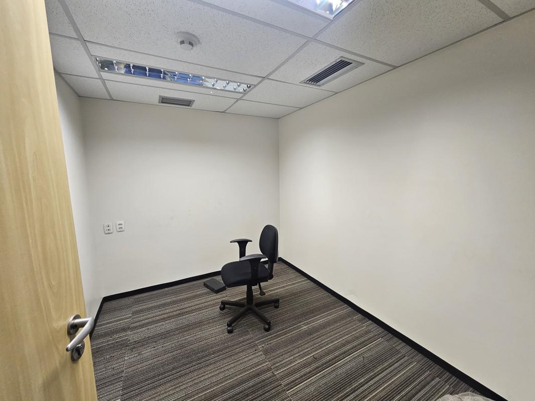 Andar, Vila da Serra, 1 Quarto, 0 Vaga