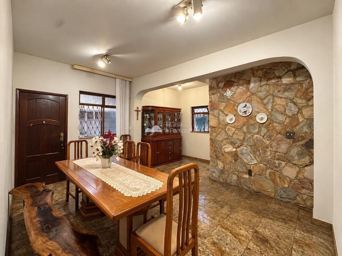 Casa, Liberdade, 6 Quartos, 8 Vagas, 2 Suítes