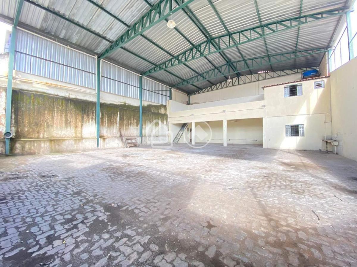 Galpão, Padre Eustáquio