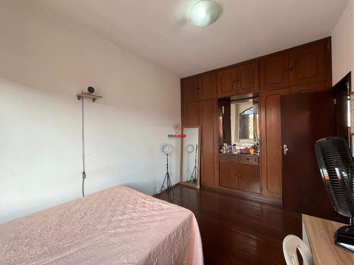 Cobertura, Barreiro, 4 Quartos, 2 Vagas, 1 Suíte