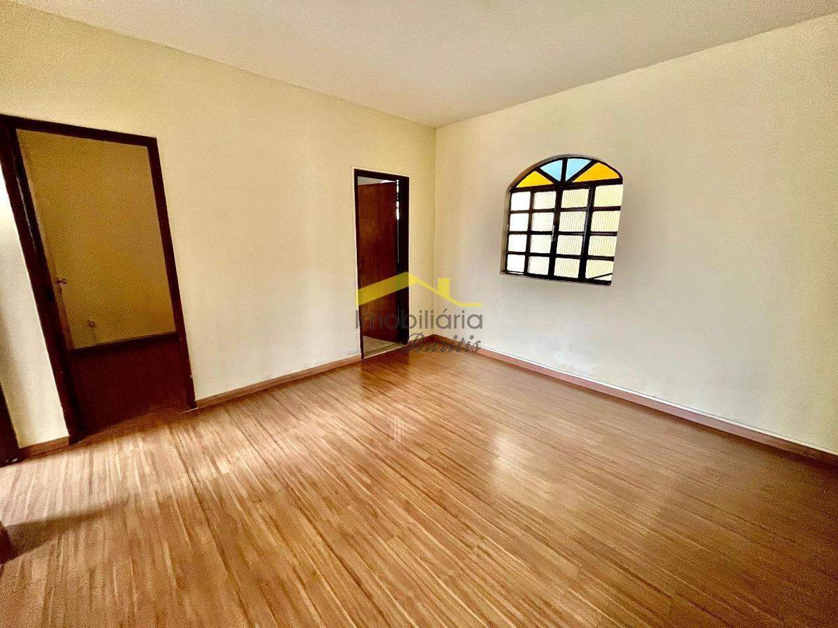 Casa, Palmeiras, 3 Quartos, 4 Vagas, 1 Suíte