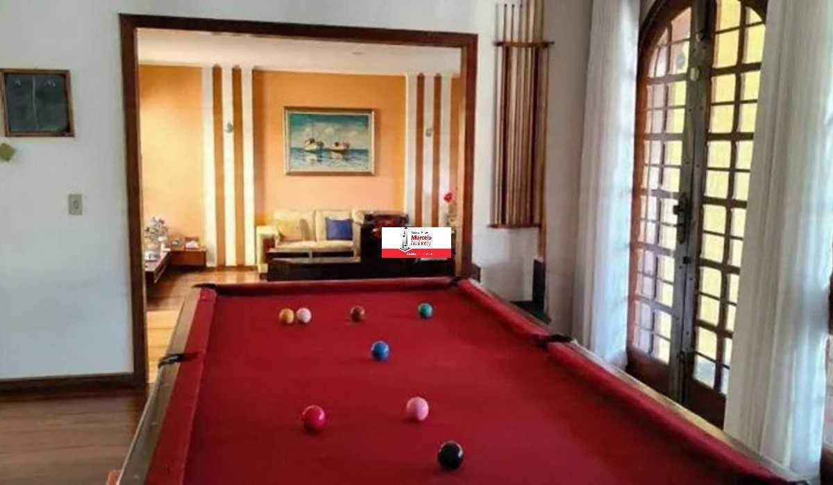Casa, Luxemburgo, 5 Quartos, 4 Vagas, 2 Suítes