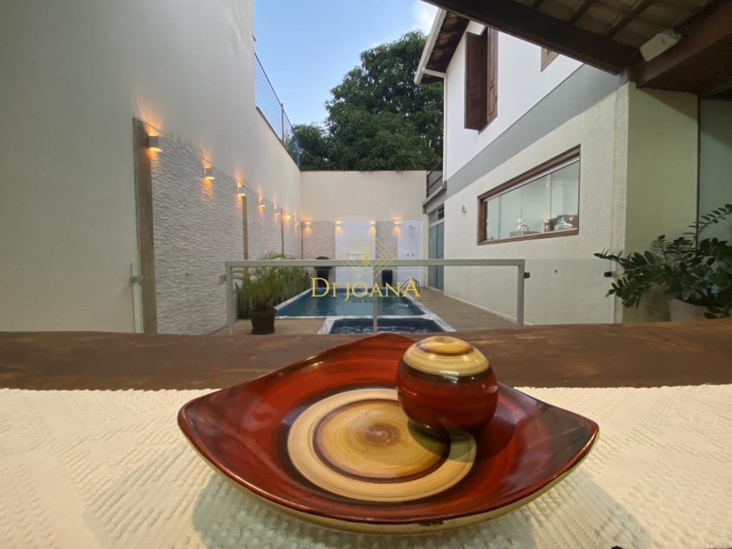 Casa, Ingá Alto, 3 Quartos, 4 Vagas, 3 Suítes