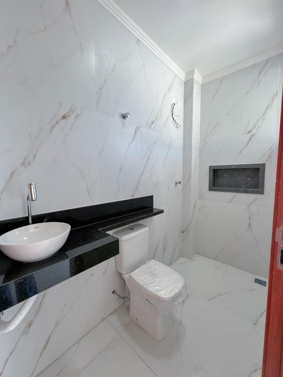 Casa, Planalto, 3 Quartos, 4 Vagas, 3 Suítes