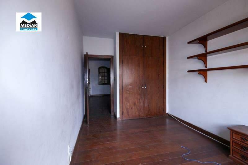 Casa, Luxemburgo, 5 Quartos, 3 Vagas, 1 Suíte