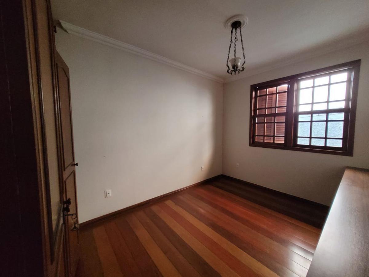 Casa, Caiçaras, 3 Quartos, 4 Vagas, 1 Suíte