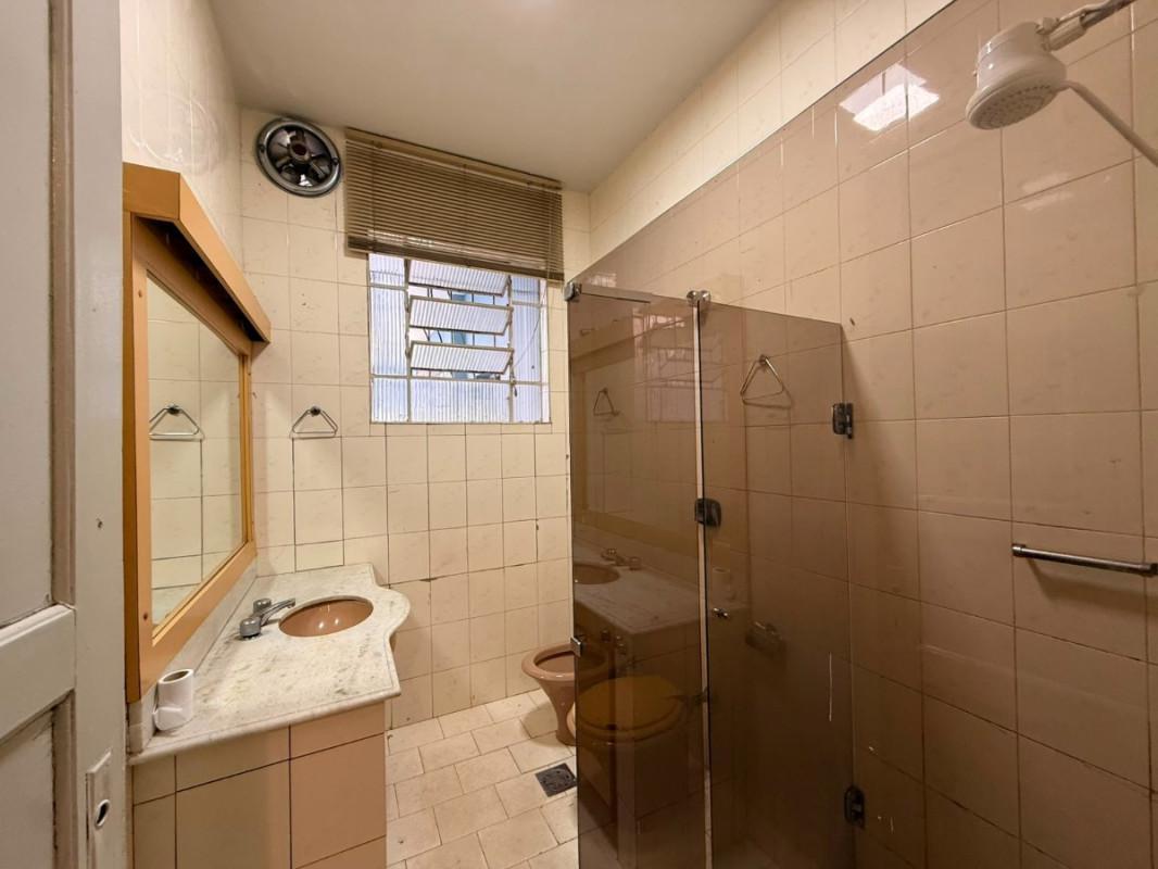 Casa, Sagrada Família, 2 Quartos, 3 Vagas, 1 Suíte